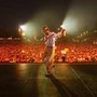 Jovanotti gladiatore col sorriso al Circo Massimo: "Il pessimismo è un lusso che non posso permettermi"