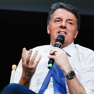 Renzi “Il governo tira a campare, centrosinistra si svegli”