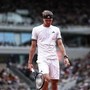 Roland Garros, piove e Zverev vuole chiusura del tetto: "Cosa aspettate?"