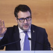 Salvini “Verso proroga taglio accise e credito imposta”