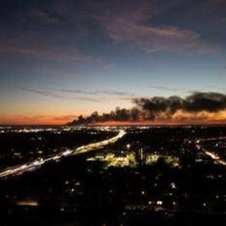 Usa, aereo cargo si schianta vicino all'aeroporto di Louisville: 7 morti