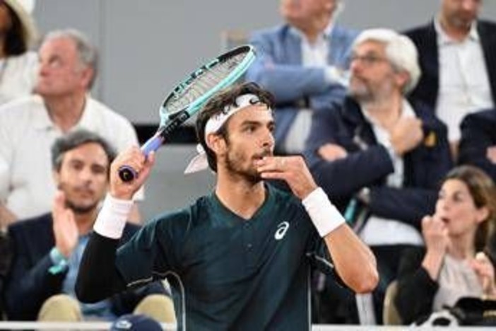 Musetti salta il Queen's dopo l'infortunio al Roland Garros. Verso il forfait anche Berrettini