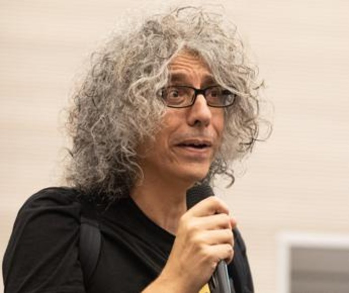 Giovanni Allevi, lo sfogo sulla malattia: "Il caldo estivo aumenta il mio dolore"