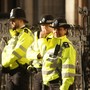 Attacco a sinagoga di Manchester, 4 feriti. Colpito l’attentatore