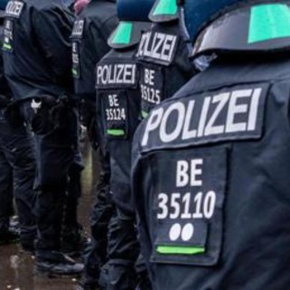Germania, blitz contro cellula di estrema destra: arrestati hanno tra 14 e 18 anni