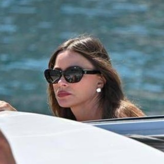 Sofía Vergara salta gli Emmy 2025: &quot;Sono finita al pronto soccorso&quot;