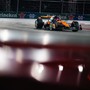 A Las Vegas fondo McLaren irregolare, squalificati Norris e Piastri