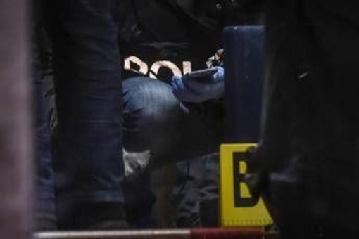 Forlì, ucciso a coltellate dopo una lite nella notte: un sospettato