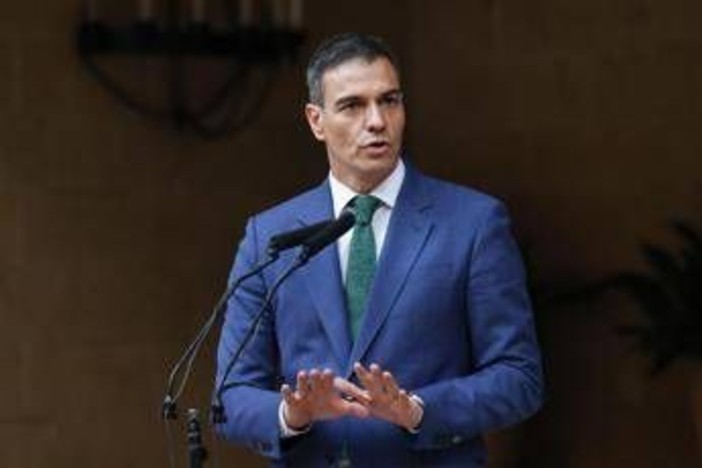 Spagna approva regolarizzazione di circa 500mila migranti senza documenti Spagna approva regolarizzazione di circa 500mila migranti senza documenti