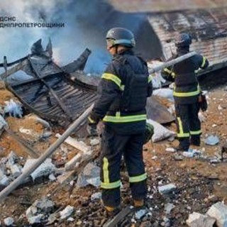 Massiccio attacco russo sull'Ucraina, Zelensky: "Impiegati 650 droni e 50 missili" Massiccio attacco russo sull'Ucraina, Zelensky: "Impiegati 650 droni e 50 missili"