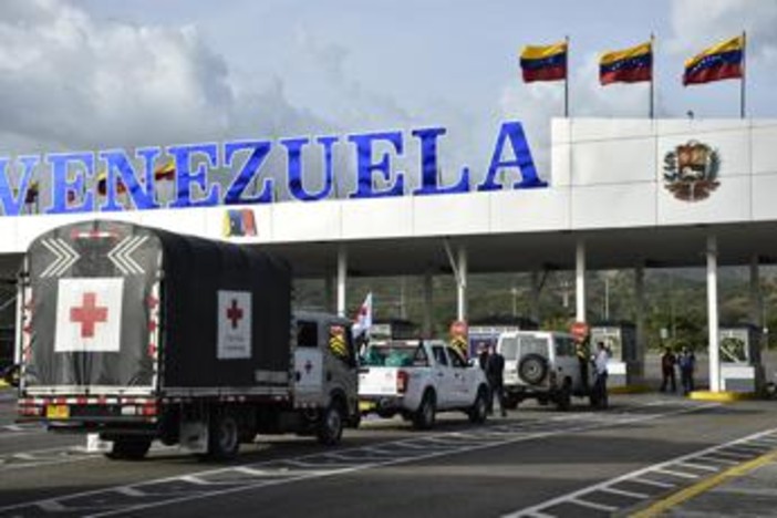 Venezuela in ginocchio dopo il terremoto, corsa contro il tempo per i soccorsi
