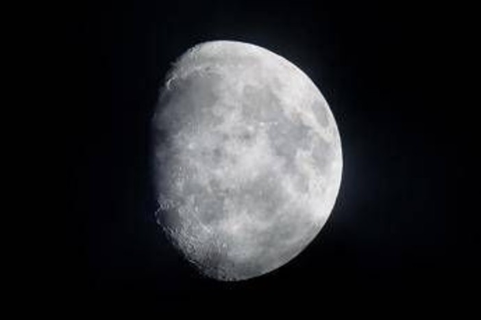 Superluna del Castoro, stasera il cielo si illumina: ecco dove e quando vederla Superluna del Castoro, stasera il cielo si illumina: ecco dove e quando vederla
