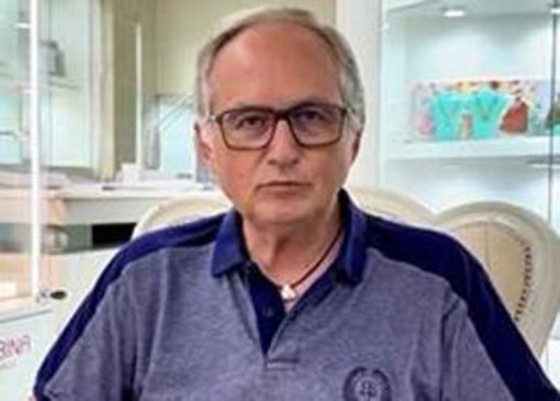 Uccise due banditi durante una rapina, attesa sentenza per gioielliere Mario Roggero Uccise due banditi durante una rapina, attesa sentenza per gioielliere Mario Roggero