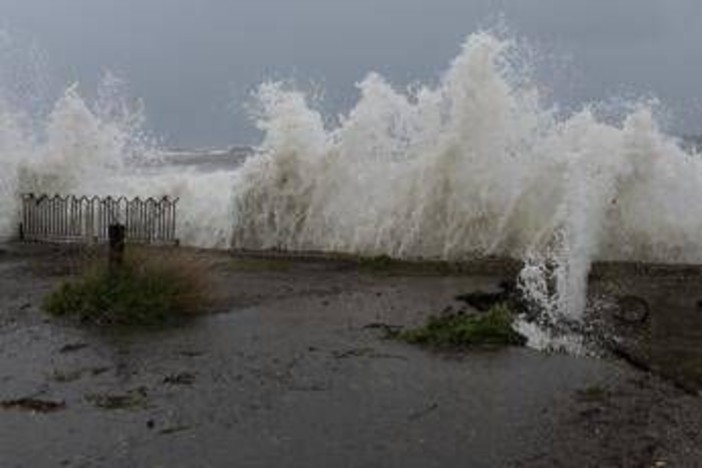 Meteo, allerta rossa oggi in Sardegna, Sicilia e Calabria