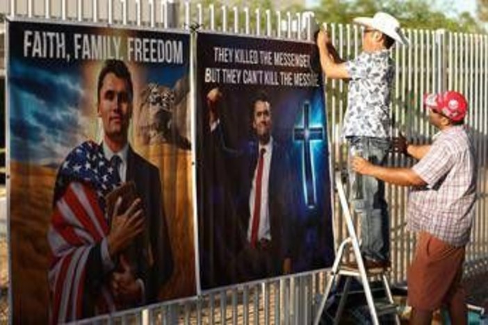 Charlie Kirk, oggi i funerali allo stadio: discorso di Trump per l'attivista ucciso