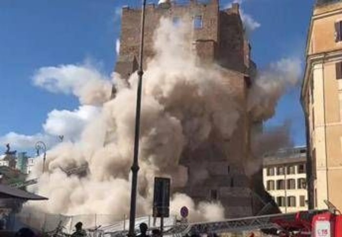 Torre dei Conti, appello degli inquirenti: &quot;Chi ha video del primo crollo si rivolga ai carabinieri&quot;