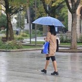 Meteo, perturbazione atlantica sull’Italia: piogge fino a sabato, ma domenica torna il sole