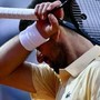 Djokovic 'nervoso' agli Internazionali: il gesto... verso il cielo