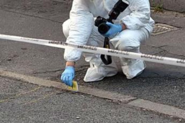 Lodi, 21enne trovato morto vicino all'A1: ucciso con colpo d'arma da fuoco
