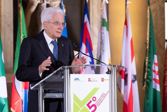 IA, Mattarella “Frenare competizione esasperata tra pochi soggetti” IA, Mattarella “Frenare competizione esasperata tra pochi soggetti”