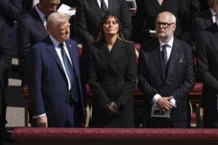 Melania Trump, compie oggi 55 anni: il 'regalo' di Donald dopo i funerali di Papa Francesco