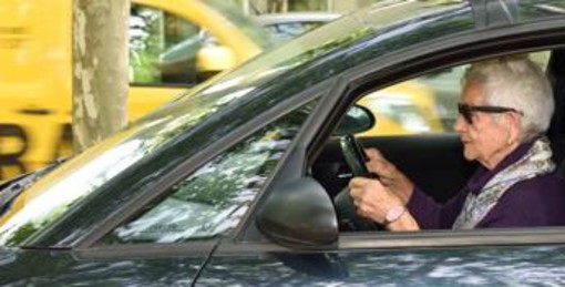 Codice della strada, nessun divieto per gli over 85. Il geriatra: "Nessuna esclusione per età ma più controlli" Codice della strada, nessun divieto per gli over 85. Il geriatra: "Nessuna esclusione per età ma più controlli"