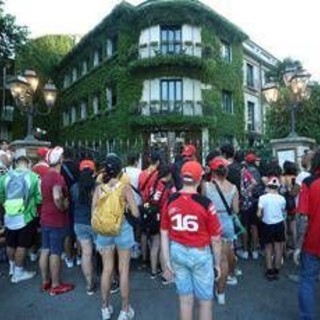 Gp Monza, dentro l'hotel dei piloti: &quot;Dalle spese pazze dei boss alla scaramanzia, 60 anni di Formula 1&quot;