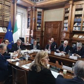 Zes, Sbarra presiede la cabina di regia “Risultati straordinari” Zes, Sbarra presiede la cabina di regia “Risultati straordinari”