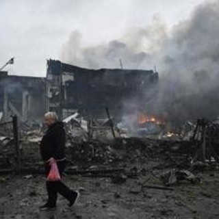 Ucraina, ancora droni russi contro Kiev: morti e feriti nella capitale
