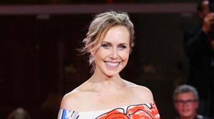 Margot Sikabonyi è mamma per la terza volta, il video annuncio dell'attrice