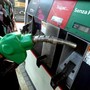 Caro carburanti, in corso maxi operazione Gdf per controlli a distributori a Roma Caro carburanti, in corso maxi operazione Gdf per controlli a distributori a Roma