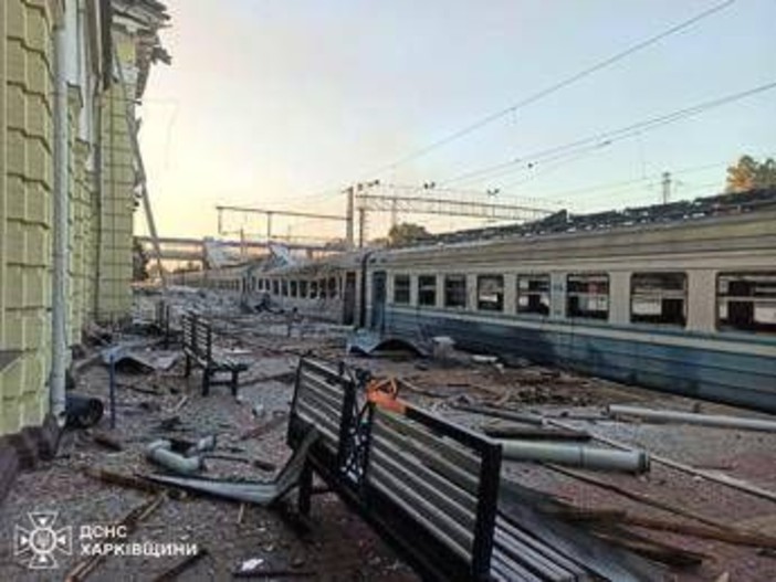 Ucraina, attacco russo a Lozova: un morto e almeno 12 feriti