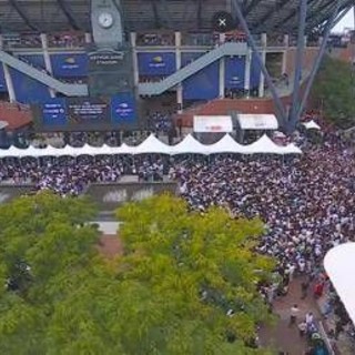 Sinner-Alcaraz in campo ma stadio mezzo vuoto, 'colpa' di Trump