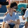 Alcaraz, lezione di sportività e poi... festa con lo staff: i tifosi di Sinner 'attaccano' Carlos
