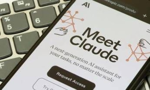 Anthropic blocca l'intelligenza artificiale, niente ricerche su armi biologiche Anthropic blocca l'intelligenza artificiale, niente ricerche su armi biologiche