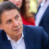 Conte a Schlein: "Garanzie su Renzi o M5S non ci sta. Riproporremo il reddito di cittadinanza" Conte a Schlein: "Garanzie su Renzi o M5S non ci sta. Riproporremo il reddito di cittadinanza"