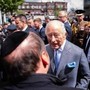 Londra, re Carlo incontra le vittime dell'attacco al quartiere ebraico Golders Green Londra, re Carlo incontra le vittime dell'attacco al quartiere ebraico Golders Green