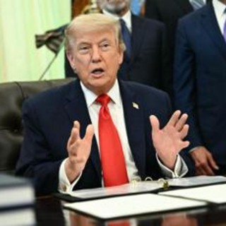 Iran-Usa, raggiunto accordo di pace. Trump: "Hormuz riapre senza pedaggio"