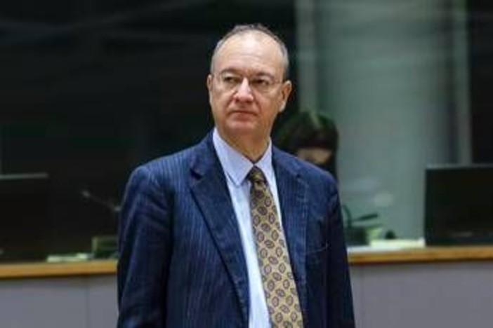 Crisi energetica e scuola, Valditara assicura: "La Dad non è contemplata in alcun modo"