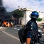 Infiamma la protesta degli studenti in Francia: incendio in una scuola a Metz, fermato 15enne per aggressione Infiamma la protesta degli studenti in Francia: incendio in una scuola a Metz, fermato 15enne per aggressione
