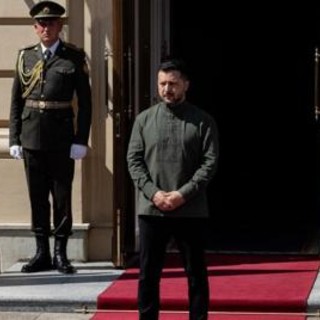 Ucraina-Russia, Zelensky: "Da tregua a zona franca, c'è piano con Usa per fine guerra" Ucraina-Russia, Zelensky: "Da tregua a zona franca, c'è piano con Usa per fine guerra"