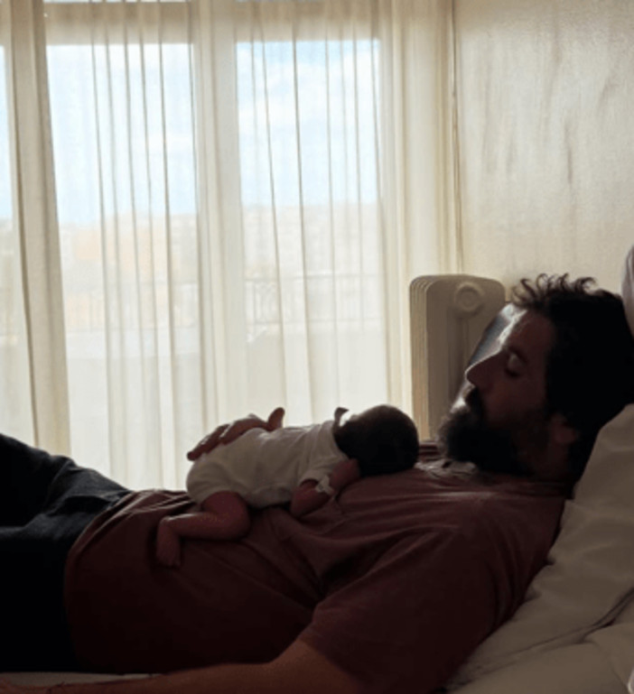 Tommaso Paradiso è diventato papà: &quot;Benvenuta in questo pazzo mondo&quot;