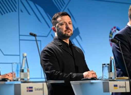Ucraina, Zelensky annuncia rimpasto di governo: la nuova strategia politica Ucraina, Zelensky annuncia rimpasto di governo: la nuova strategia politica