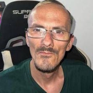 Francia, noto streamer muore dopo diretta-maratona di 10 giorni di sevizie