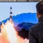 La Corea del Nord lancia 10 missili balistici a corto raggio La Corea del Nord lancia 10 missili balistici a corto raggio