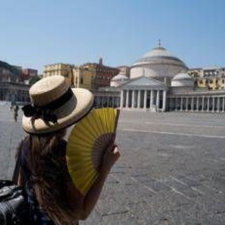 Ultimi giorni di caldo estremo, in arrivo piogge e calo termico: l'Italia torna a respirare Ultimi giorni di caldo estremo, in arrivo piogge e calo termico: l'Italia torna a respirare