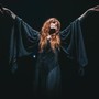 Florence and The Machine, a Milano il sogno (goth) di una notte di mezza estate