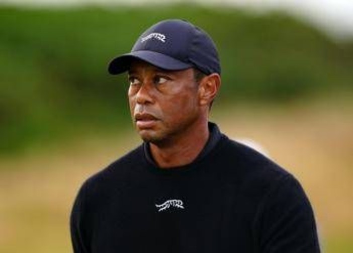 Tiger Woods arrestato dopo incidente d'auto, il suv si ribalta