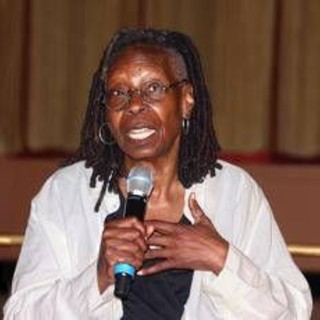 A 'Un Posto al sole' arriva Whoopi Goldberg: "Il set? Come una vacanza in un Paese che amo"