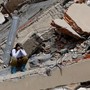 Terremoto in Venezuela, salgono a 2.295 i morti: sette giorni di lutto nazionale Terremoto in Venezuela, salgono a 2.295 i morti: sette giorni di lutto nazionale